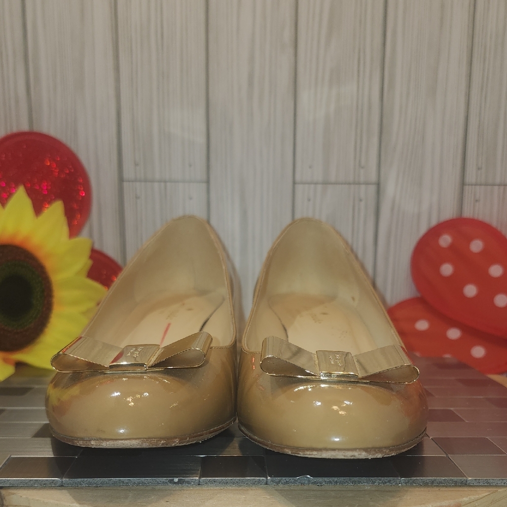 Kate Spade Glossy Beige Flats with Bow - Picture 2 of 10